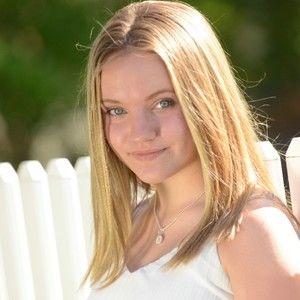 Meet your Posher, Avery